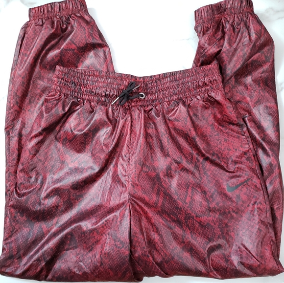 Nike Maroon Snakeskin Python Print Joggers Size XS Loose Pants Track Gym - Picture 3 of 7